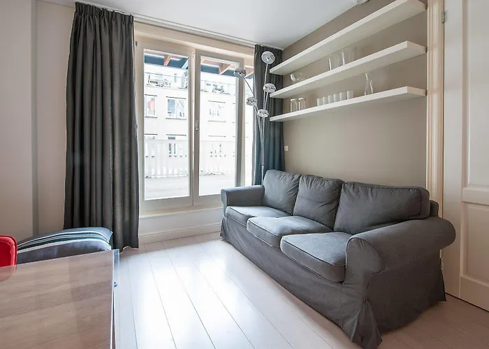 Short Group Dapper Market Serviced Apartamento